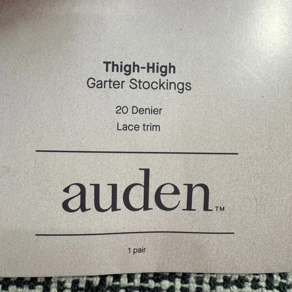 Auden Womens Thigh-High Garter Stockings Lace Trim Sheer 20D Beige Blue M/L NEW